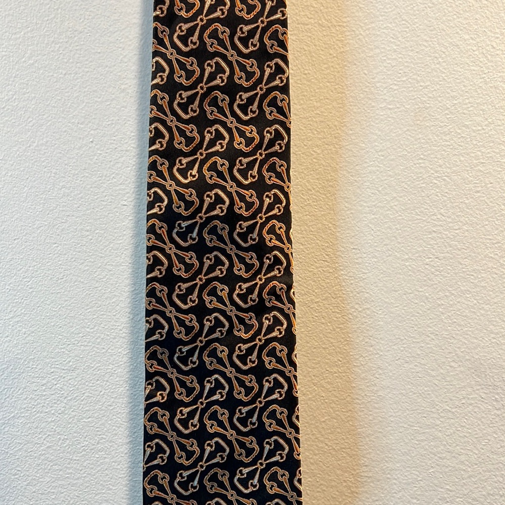 Gucci mens black and gold tie